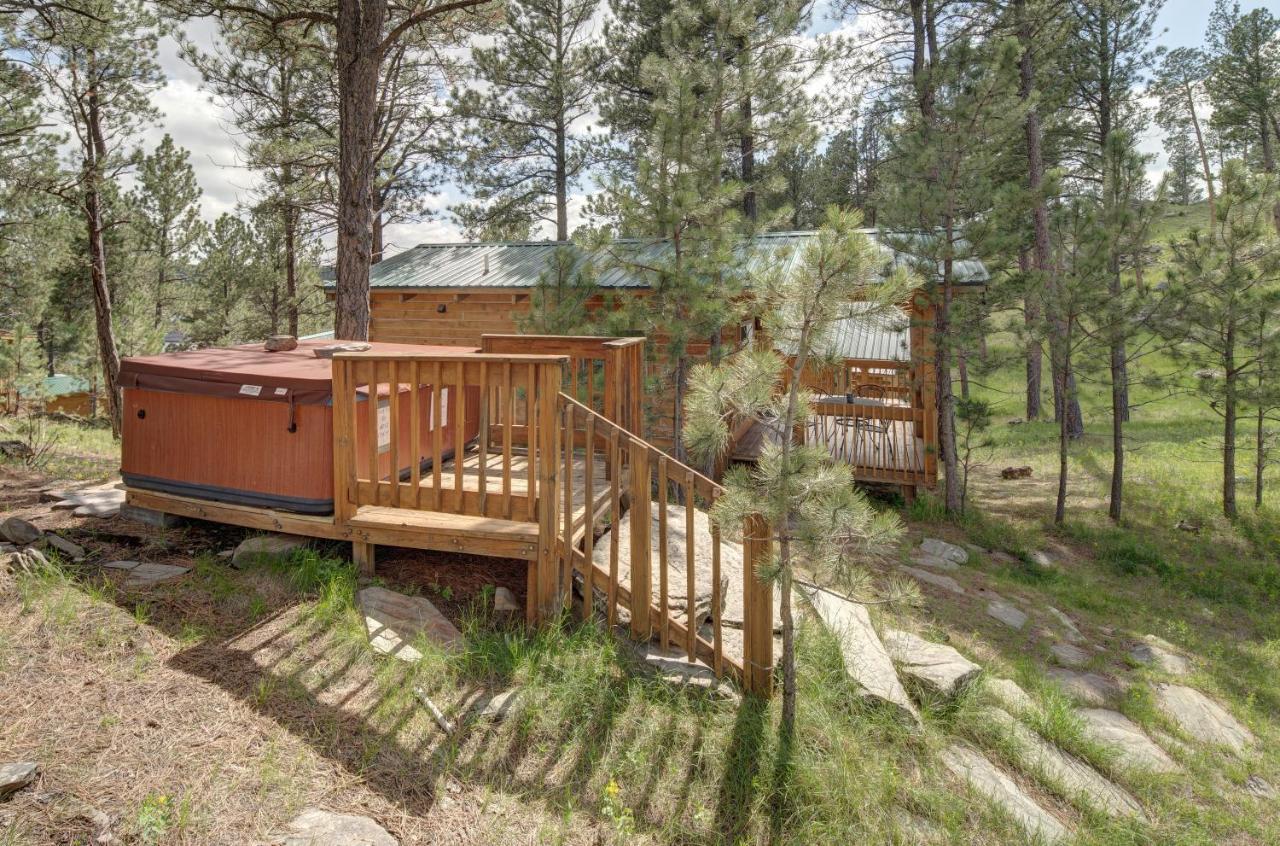 Rock Crest Lodge & Cabins Custer Exteriör bild