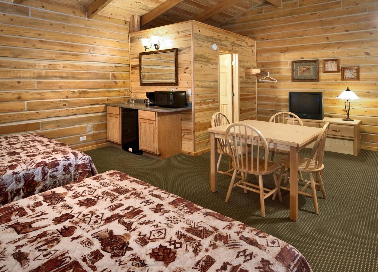 Rock Crest Lodge & Cabins Custer Exteriör bild